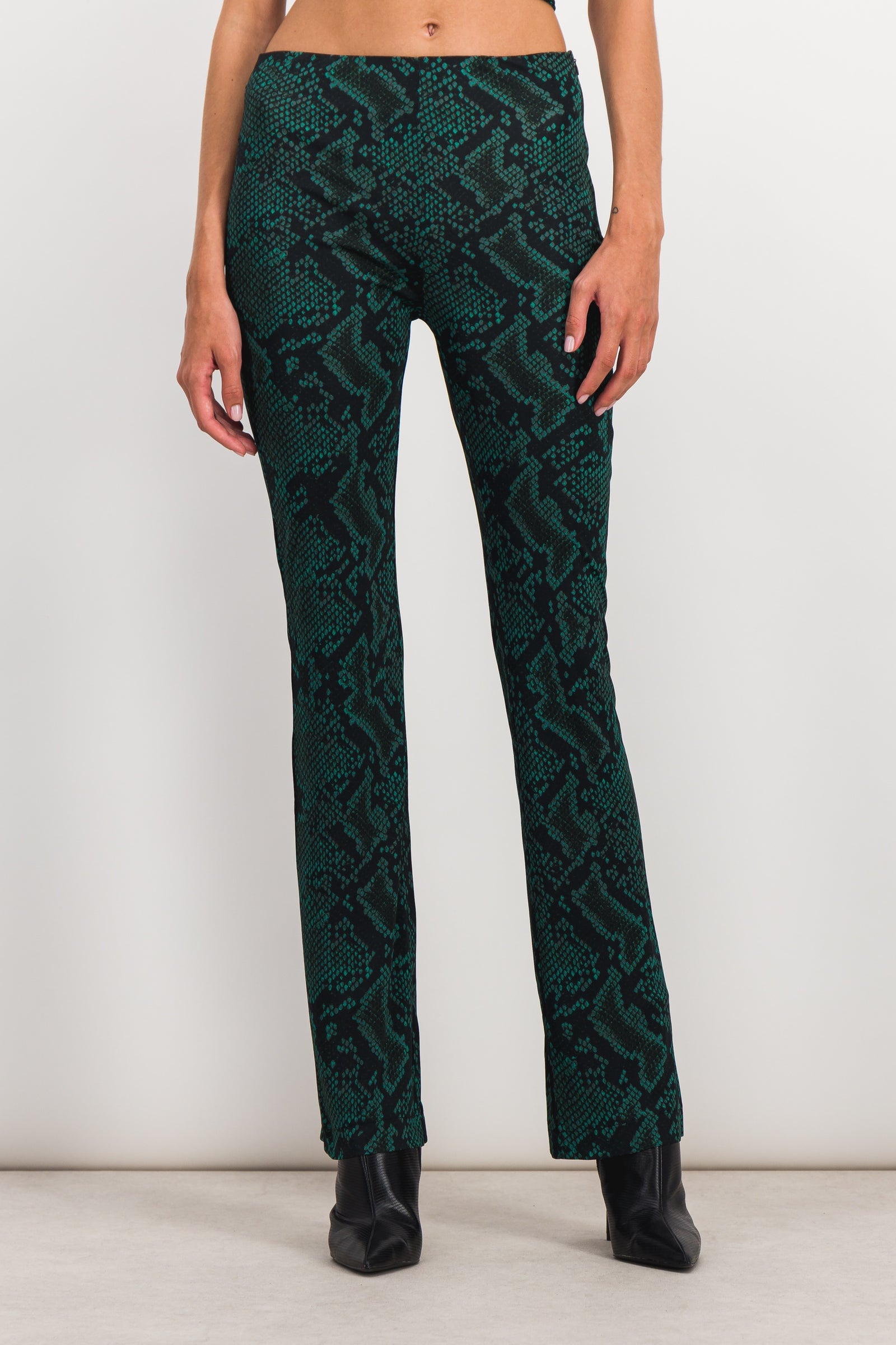 パンツ Snake Print Nylon Open Hem Pants sfs Snake Print Nylon Open Hem Pants sfs 最安価 Access Fashion