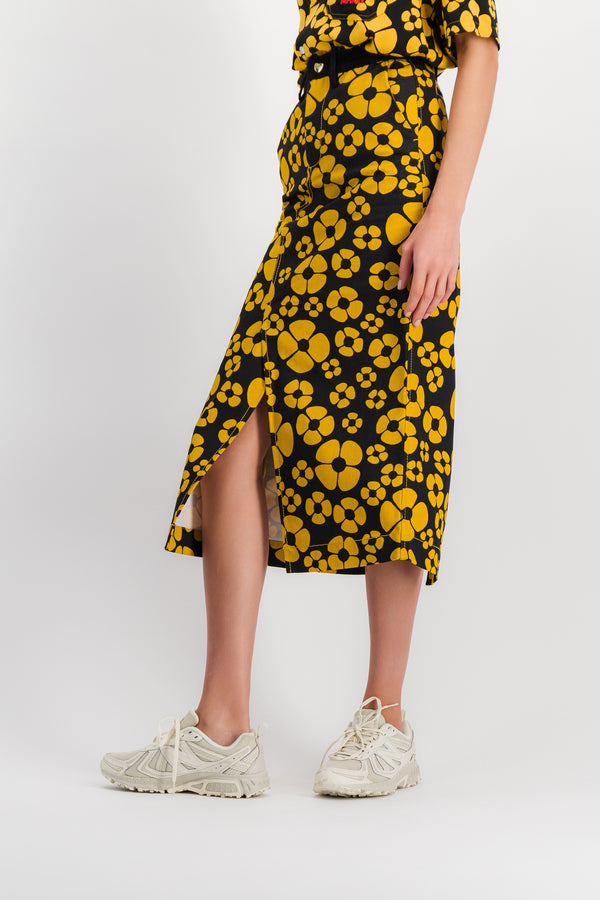 Yellow-black flower printed midi skirt with front slit