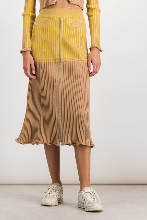 Bicolored ribbed knitted midi skirt