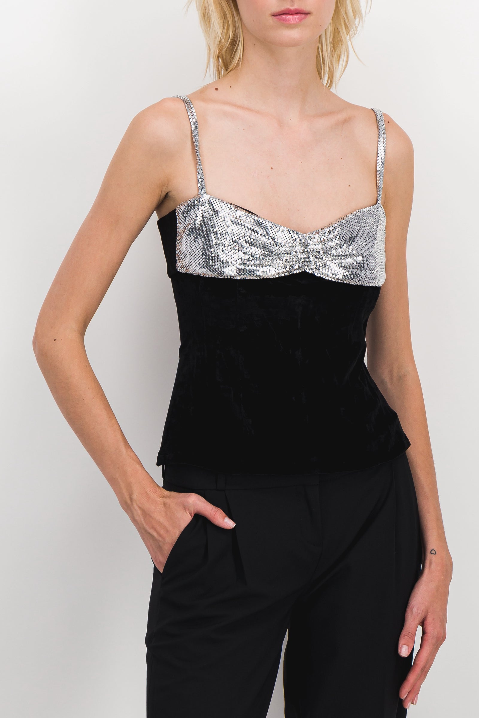 881_7158_596c68a0-e222-417f-